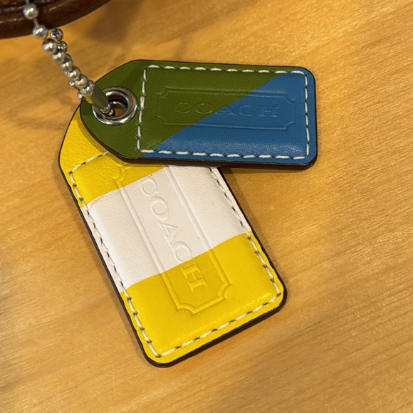 💕✨Gorgeous vintage Y2K coach Hampton patchwork weekend tote bag! 🌸🩵💕🌟 - Picture 4 of 16